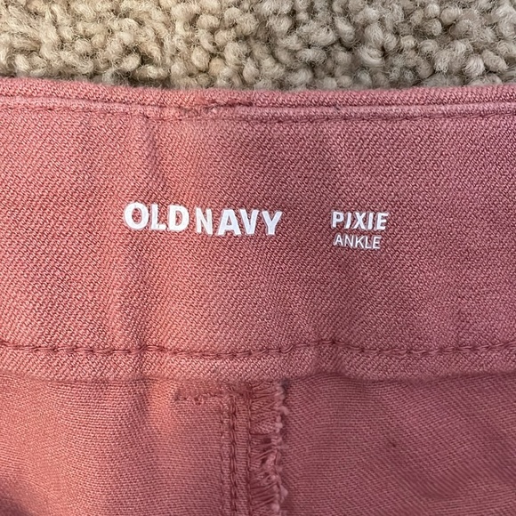 Old Navy Pixie Ankle Pants - Picture 5 of 7